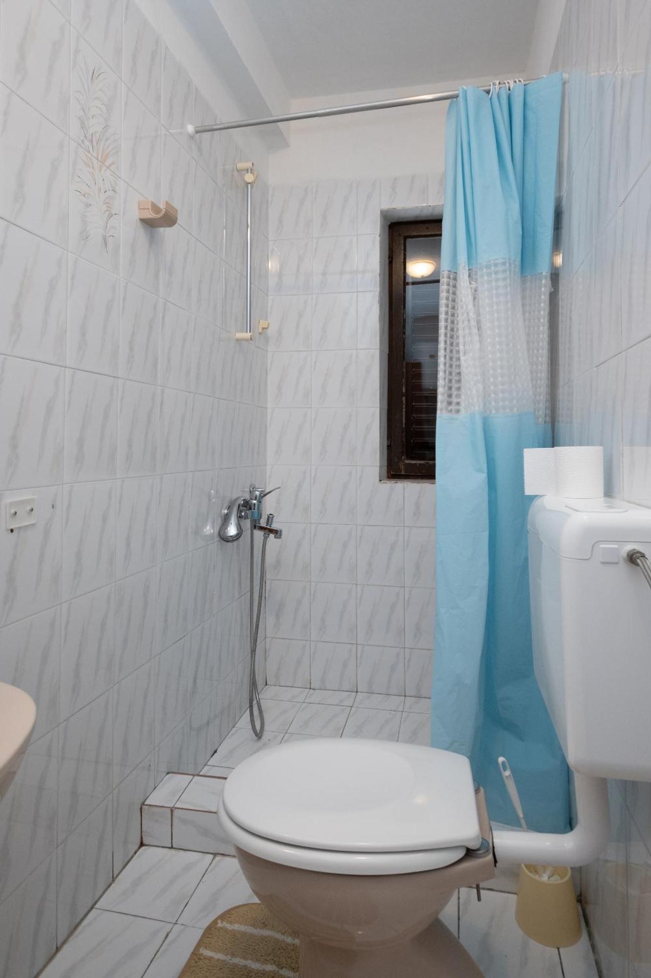 Apartments And Rooms With Parking Space Zubovici, Pag - 16063 Bilik gambar